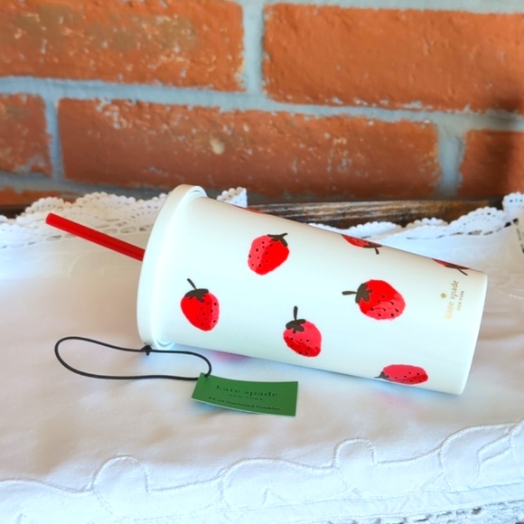 ♠️ Kate Spade Insulated Lunch Bag & Insulated Tumbler Set with Strawberr… - Picture 7 of 10